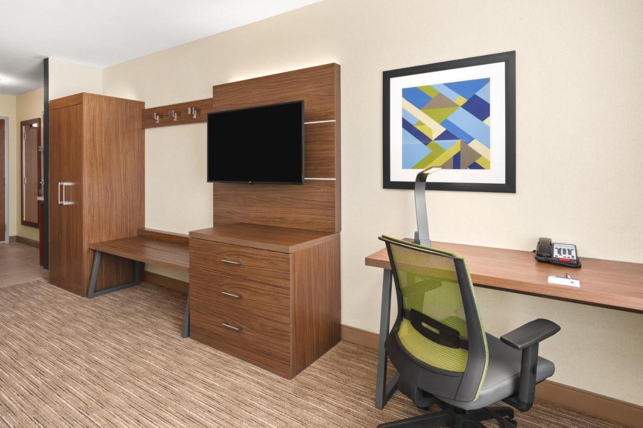 Hotel Express & - Suisun By Ihg