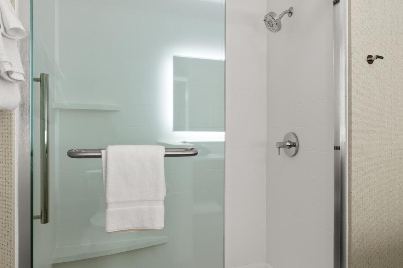 Express & - Suisun By Ihg